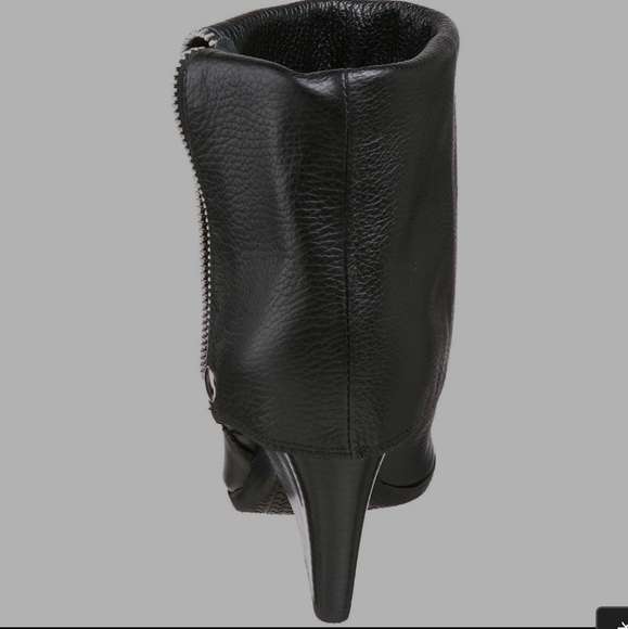 Michael Michael Kors Women's Bassey Boot - Picture 3 of 9